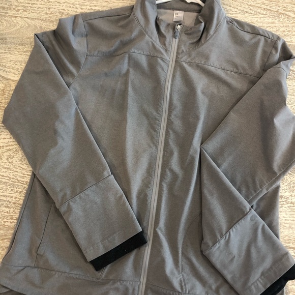 GapFit Jacket - Picture 3 of 3